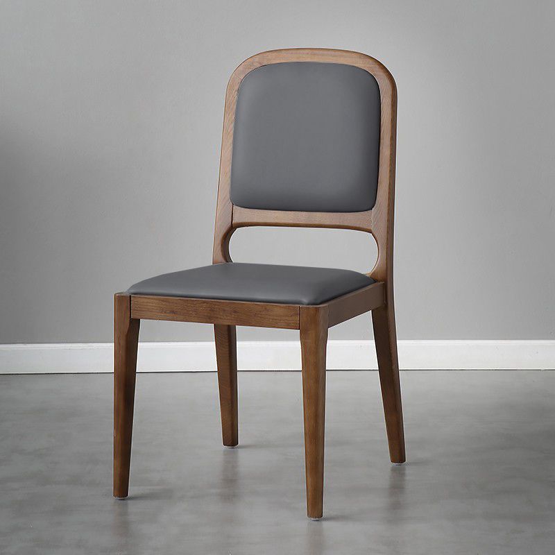 Chaise de salle à manger solide latérale de Style moderne, chaise à dossier ouvert en cuir pour usage domestique