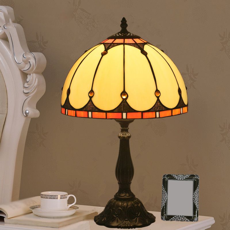 Domed Night Lighting Traditional Cut Glass 1 kop zwarte tafellamp met juwelendeco