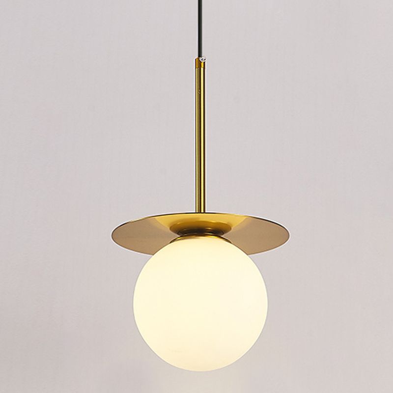 Moderne kreative Einkerlampen -Elektroplate Eisen Globe Anhänger Licht mit Glasschatten
