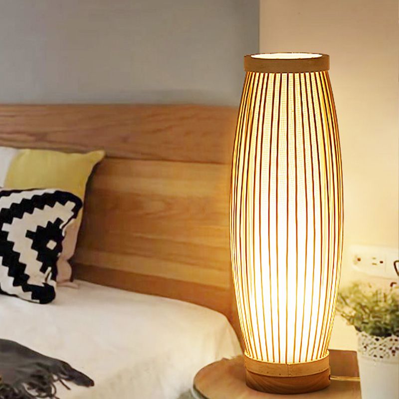 Lampada da tavolo notturno oblungo in legno Luce da scrivania in bambù singolo con sfumatura in tessuto cilindro per camera da letto