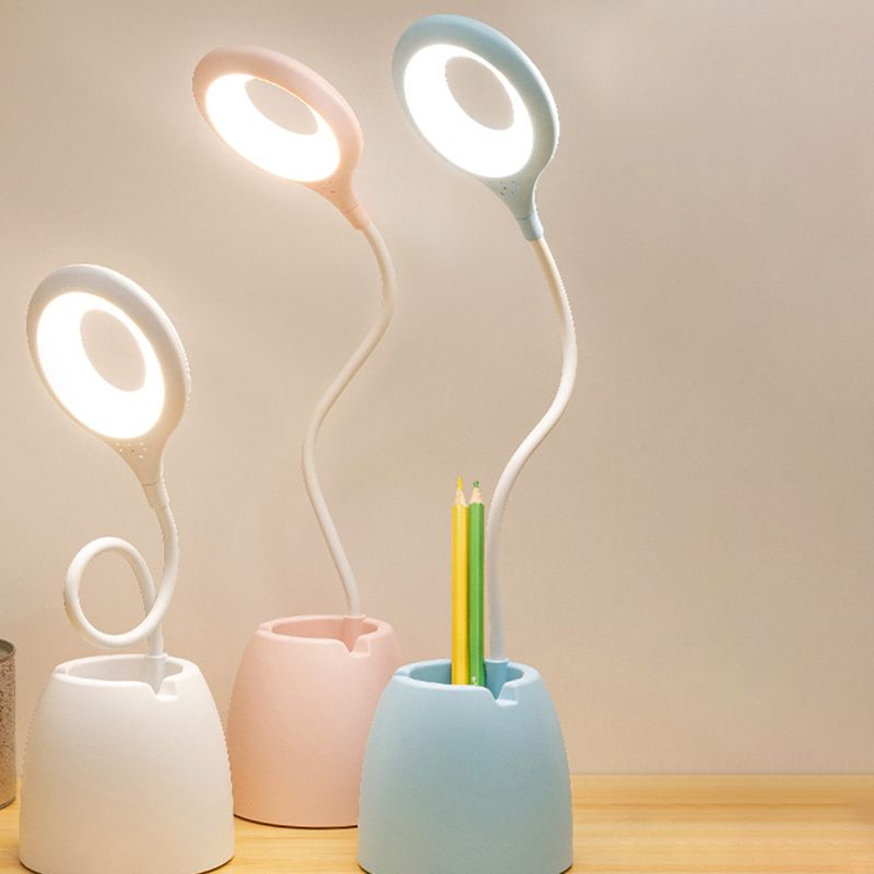 Lampada da tavolo moderna a 1 luci con circolo USB Luce da tavolo per il dormitorio