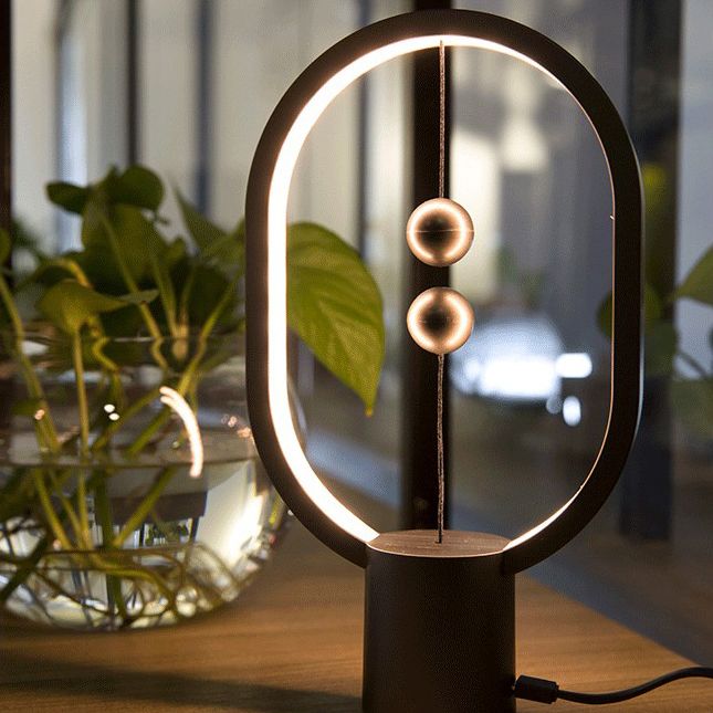 Circle LED Table Light Modern Minimalist Style Table Lamp with Plastic Shade for Living Room