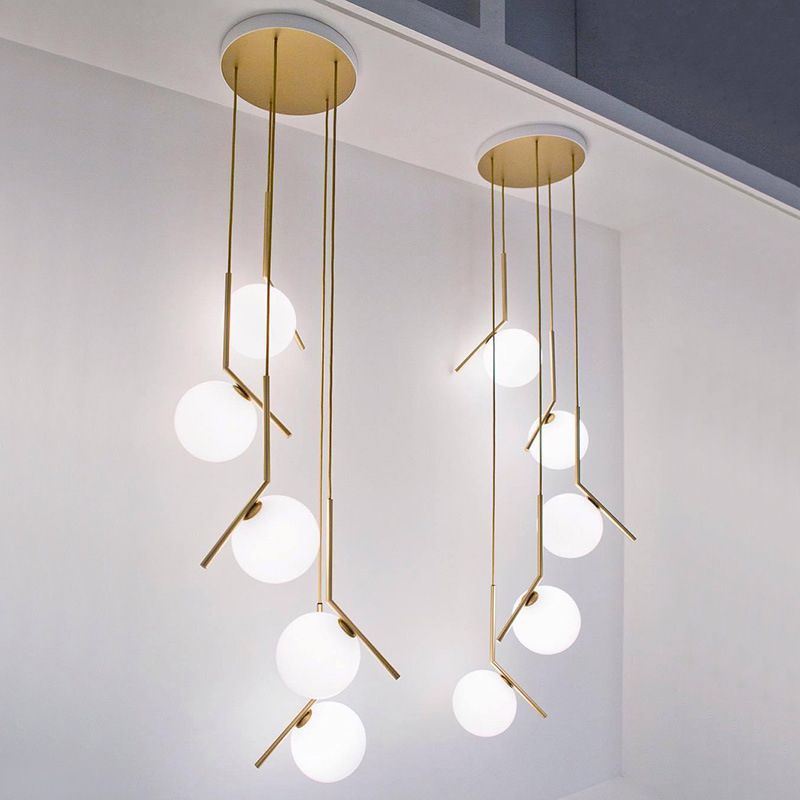 Sphères pendantes des luminaires suspendus nordics simples de plafond en verre blanc pour restaurant