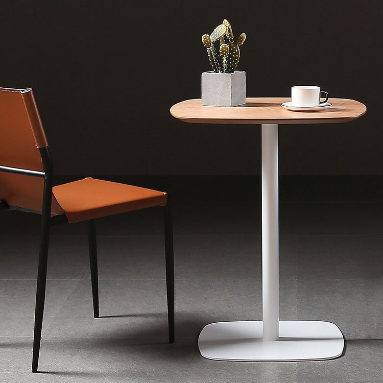 Metal Industrial Dining Table Manufactured Wood Top Table with Pedestal Base