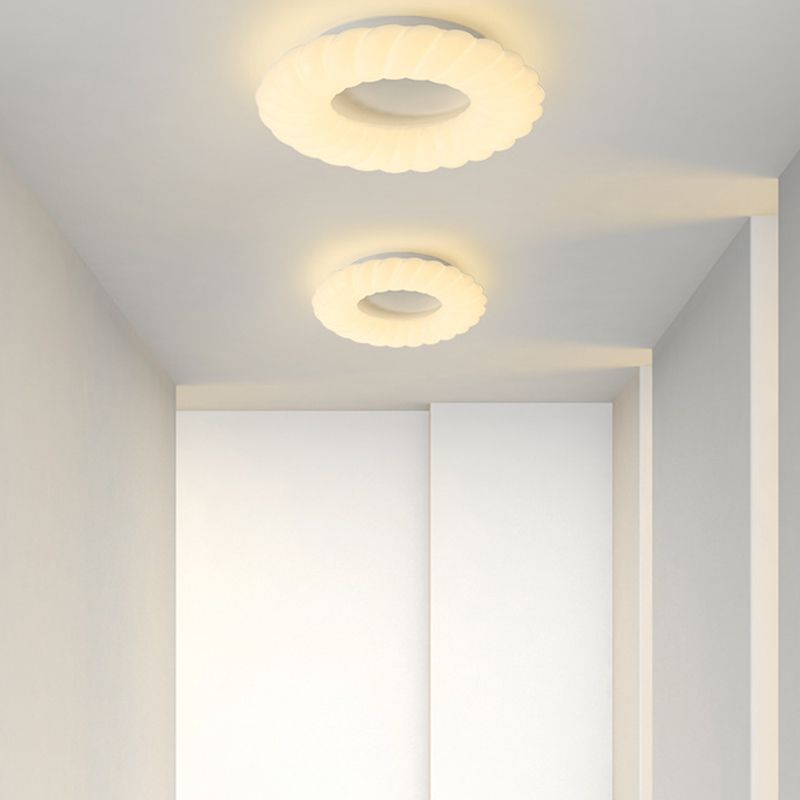 White Shaded Ceiling Light Contemporary LED Flush Mount Lighting for Home
