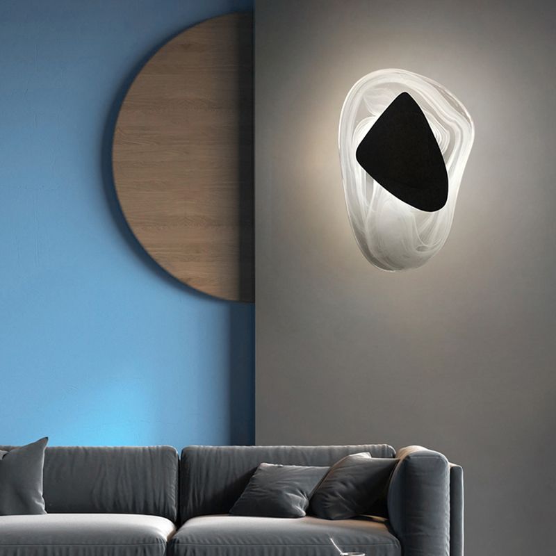 Unique Shade Metal Wall Sconce Modern Style Single Light Wall Lighting Fixtures