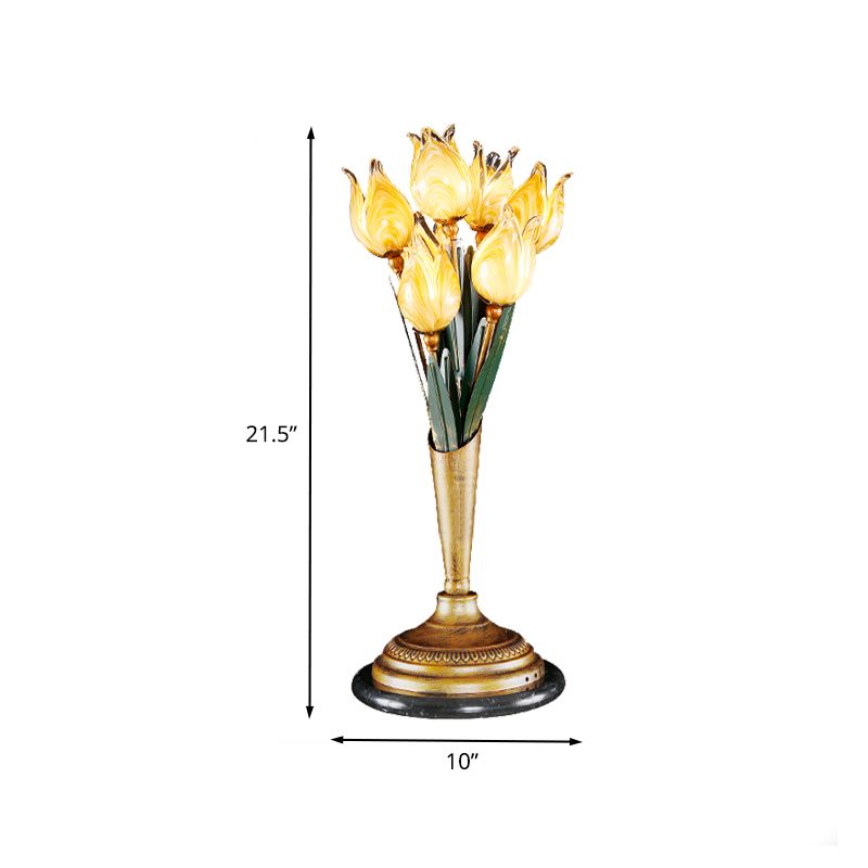 Messing 2/3/7 Köpfe Nachttisch Beleuchtung American Garden Metal Tulp LED Night Tischlicht für Wohnzimmer