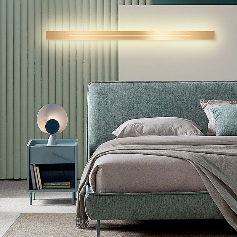 Metal Linear Shape Wall Mount Lighting Modern 1 Light Wall Mounted Light Fixture in Gold
