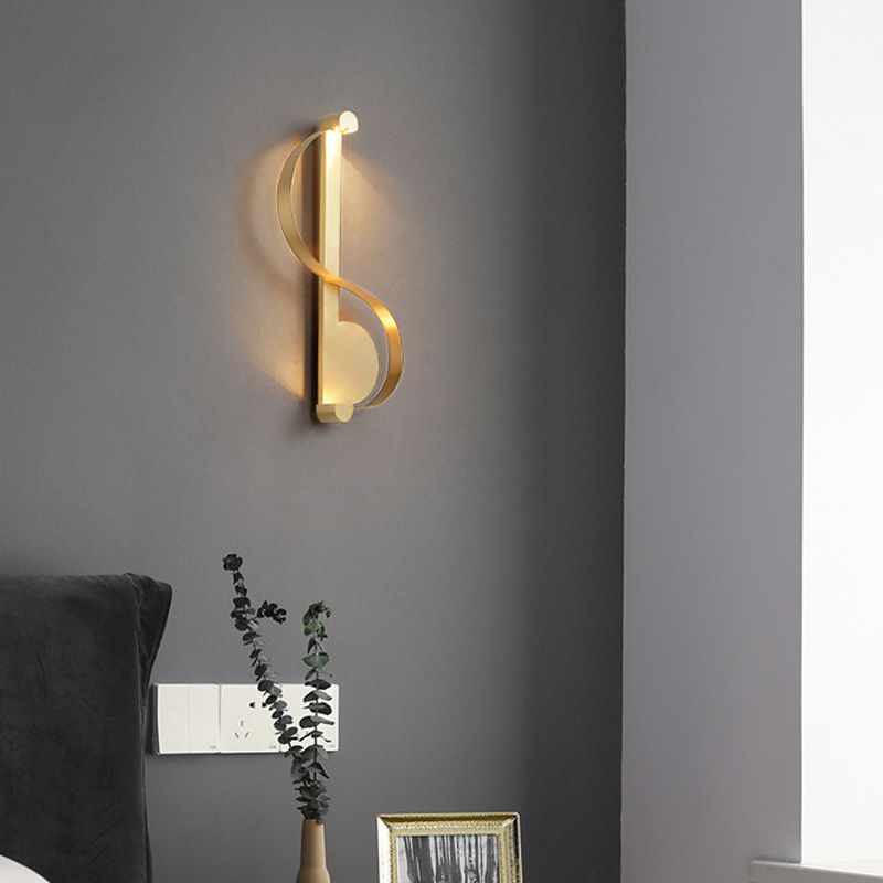 Simple Atmosphere Style Wall Lamp S Shape Brass Wall Mount Light for Living Room