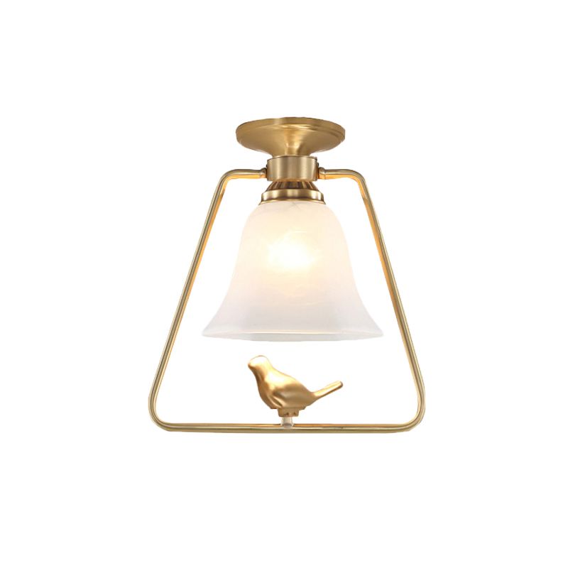 Gefrertete Glasgolddecke Beleuchtung Glockenform 1 Kopf Vintage Semi Flush Light mit Trapezkäfig und Vogeldesign