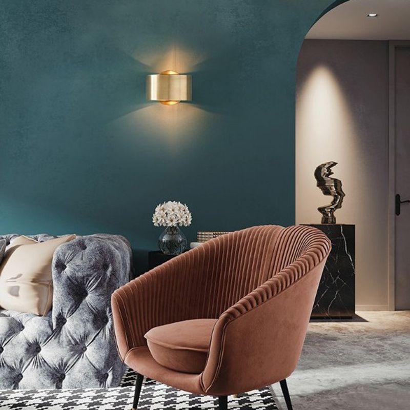 Gold Round Wall Sconce Lighting Modern Style Metallic 1-Light Wall Mount Lamp
