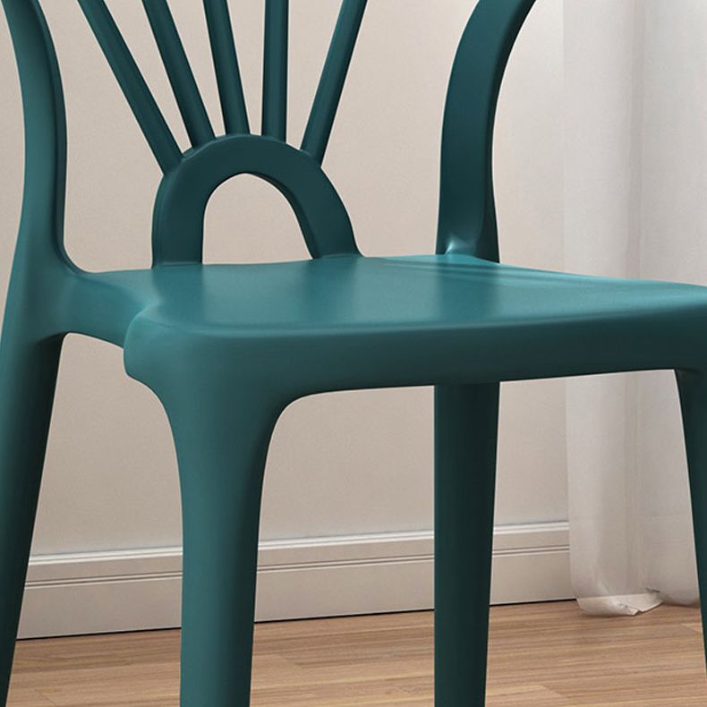 Silla sin brazos de Wishbone del comedor de la silla lateral del plástico contemporáneo