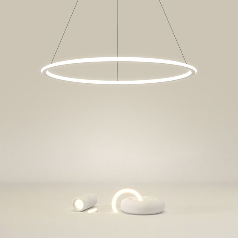 Lampaggio della sala da pranzo moderna per sala da pranzo.