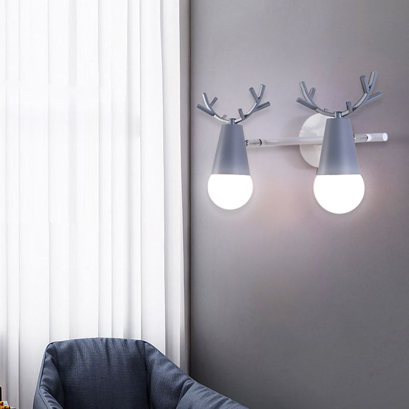 Mehrfarbige Wandleuchte, nordische, minimalistische Wandleuchte für Schlafzimmer