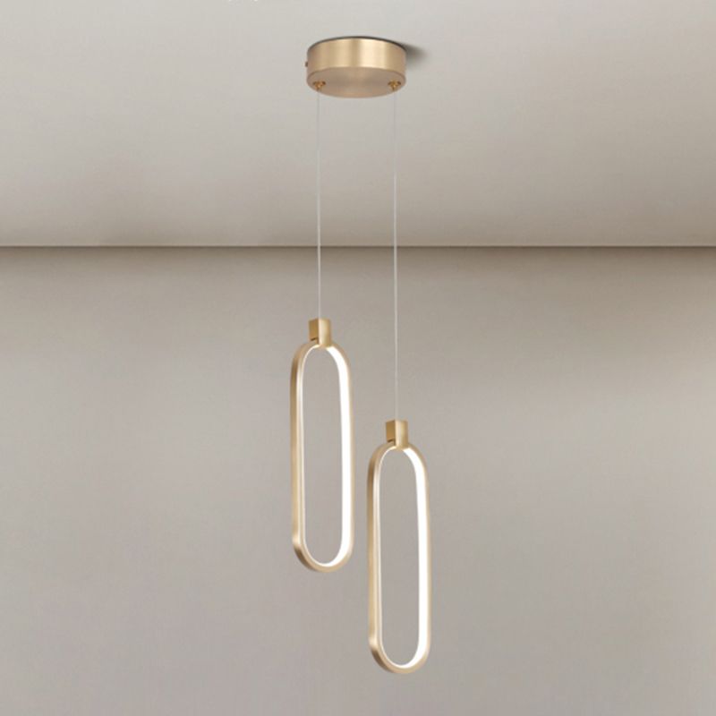 Lumières suspendues linéaires Symiss à montage suspendu en métal moderne pour le chevet