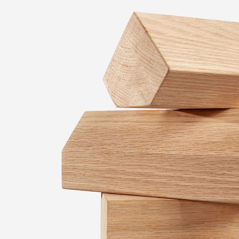Zeitgenössischer Massivholz -Barhocker in der Innenstuhl mit Fußstütze und niedrigem Rücken