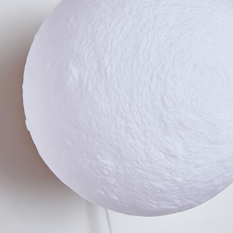Nordic Style Iron Wall Light Ball Shape Wall Lamp for Children's Room (Included Doll)