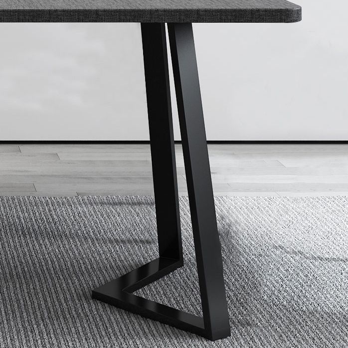 Ensemble de restauration à hauteur traditionnelle de style moderne avec table de forme rectangulaire et base de piédestal double