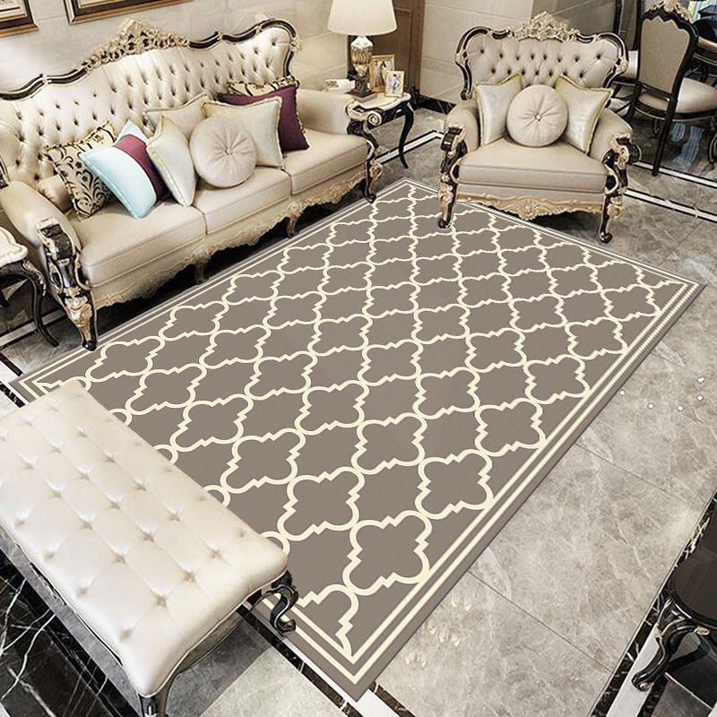 Chic Modern Area Rug Green Geometric Pattern Rug Polyester Non-Slip Backing Carpet for Home Decor