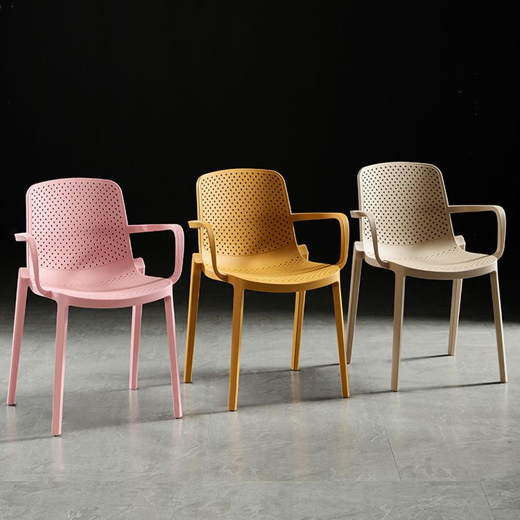 Sillas de comedor escandinavas Sillones con respaldo sólido de plástico (juego de 4)