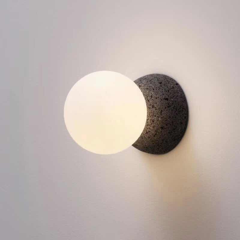 Mini Globe SCONCE LAMP Moderne stijl Mat wit glas 1 bol woonkamer wandmontage licht in zwart