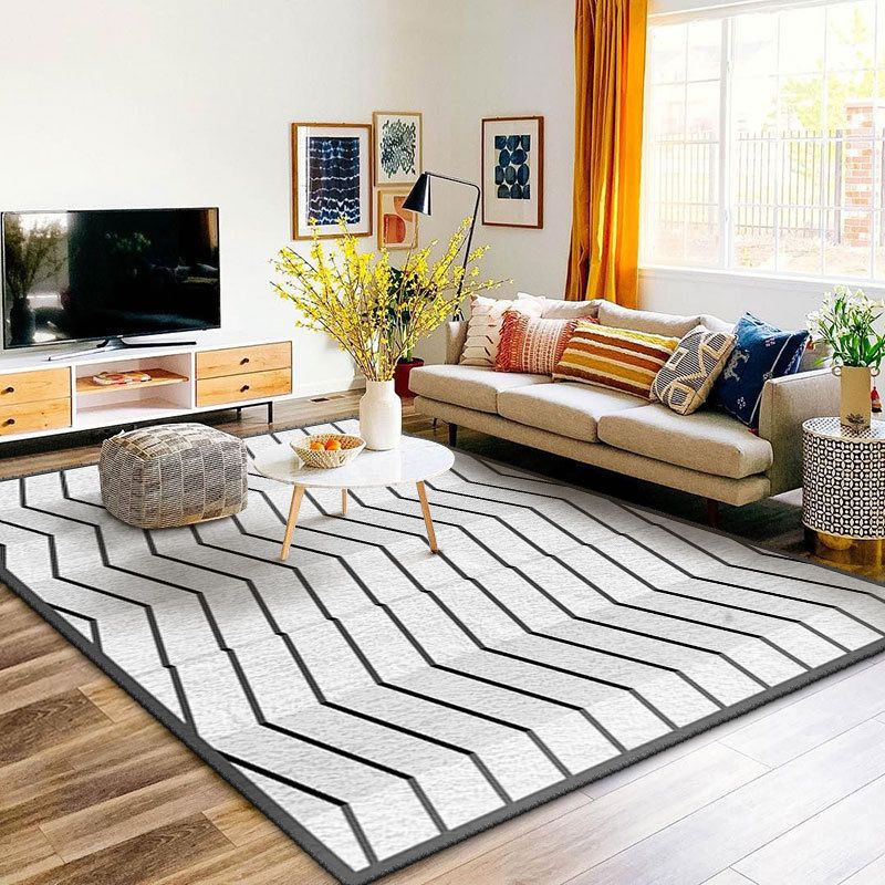 Tapis de tapis simple noir en polyester tapis à rayures Tapis résistant aux taches pour la décoration intérieure