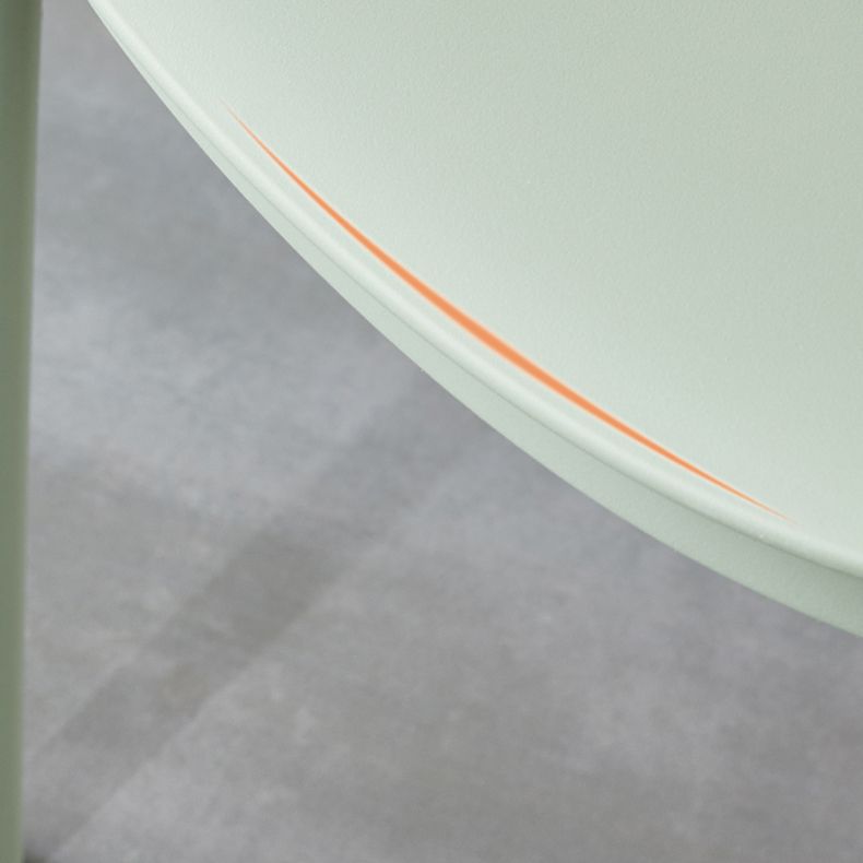 Chaise de salle à manger scandinave en plastique, dossier ouvert, finition mate