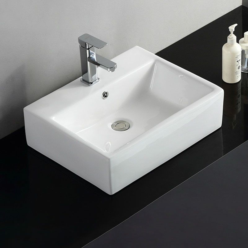 Rectangular and Round Vessel Sink in white with No Craftsmanship Basin Sink