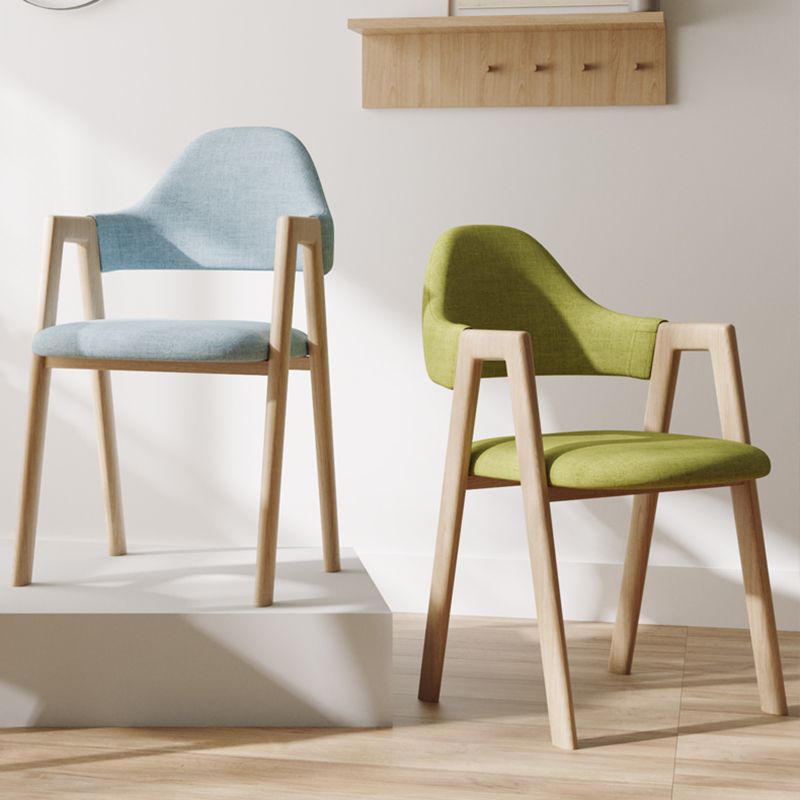 Sillas de comedor modernas Sillón tapizado con respaldo abierto con patas de metal