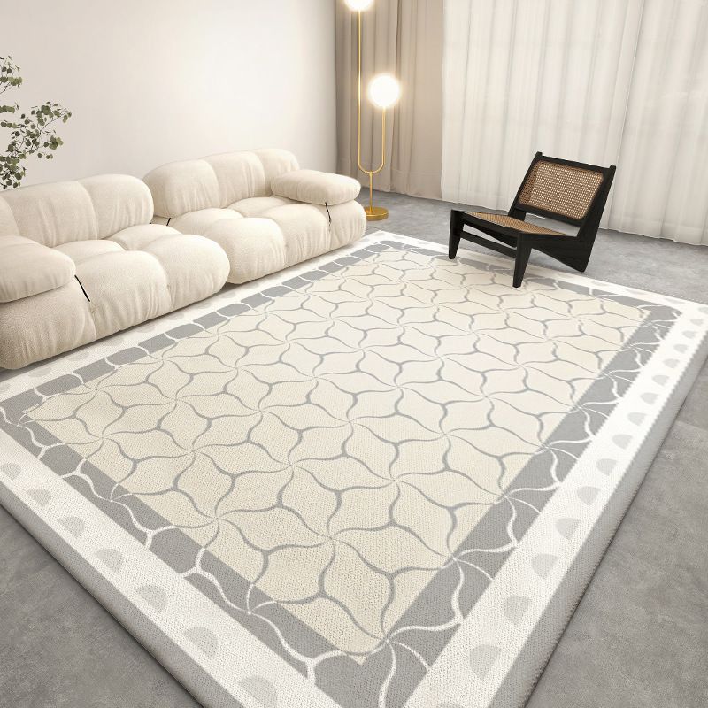 Beige Modern Rug Polyester Graphic Rug Stain Resistant Rug for Living Room