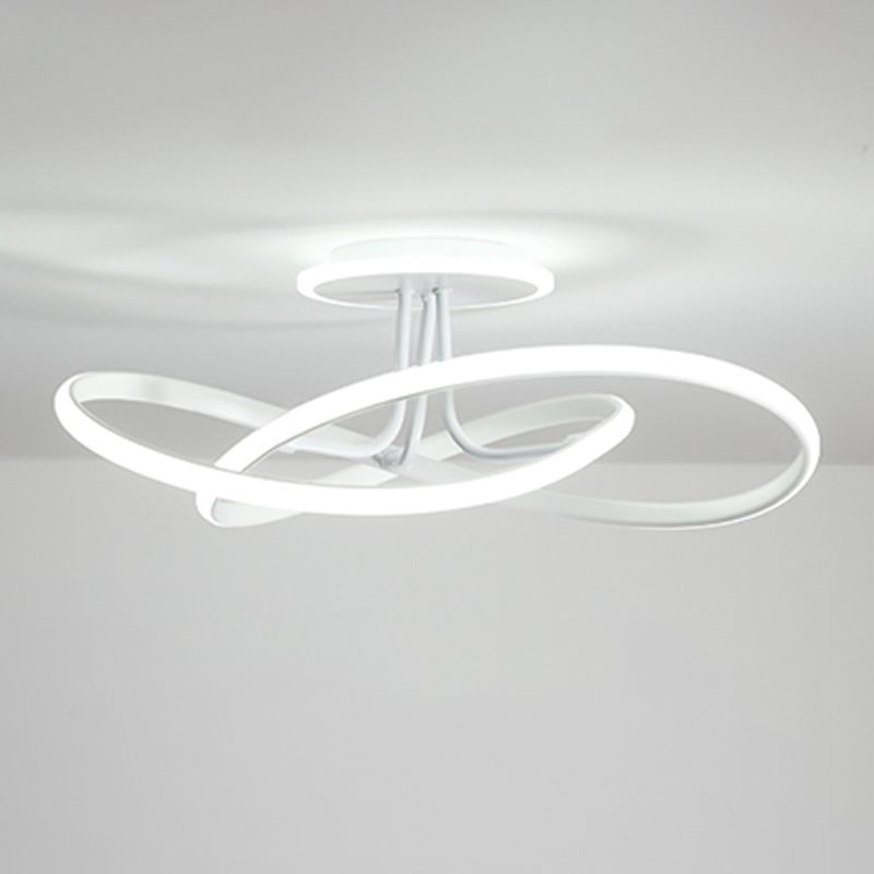 Moderne stijl lineaire vorm plafondarmaturen metaal 2 lichte plafondverlichting