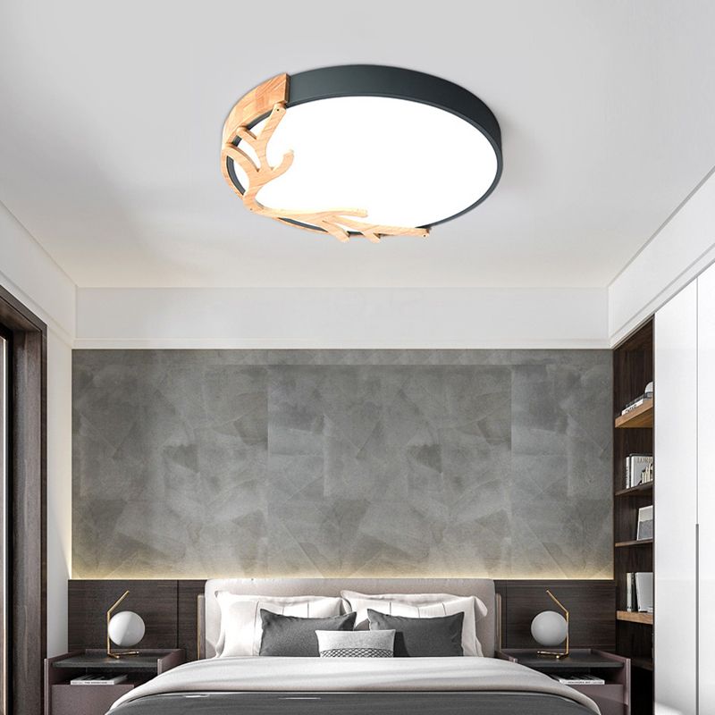 Circle Flush Light Fixture Simplicity LED-Acryl-Deckenleuchte mit Holzgeweih-Dekor für Schlafzimmer