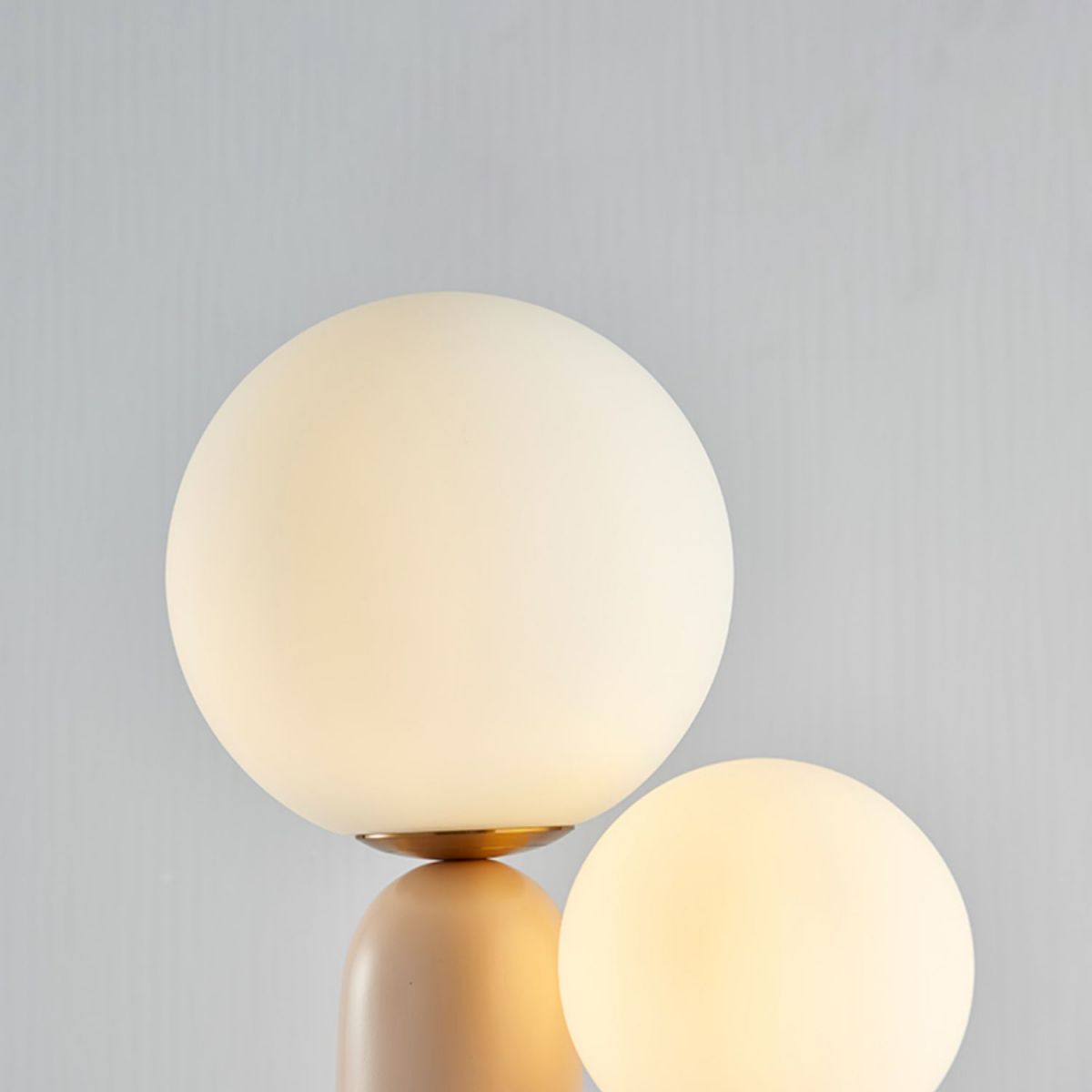Postmodern oogverzorging Bureaulamp Minimalistisch tafellamp voor de slaapkamer van de studieruimte