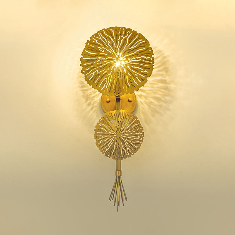Unique Shape Metal Wall Light Modern Style Multi Lights Wall Mount Light Fixture in Gold