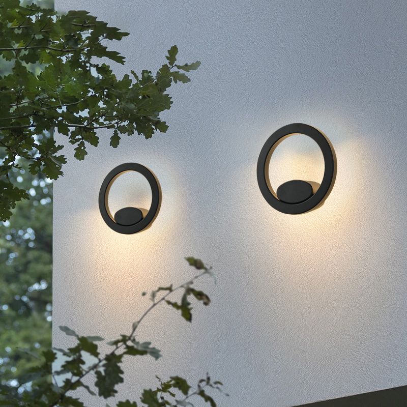 Geometrische Form Metallwandbeleuchtung moderner Stil Einleichter Wandhalterung in Schwarz