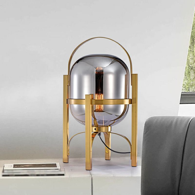 Capsule Glass Night lampe Postmodern 1 Light Finish Table Light avec quadpod et poignée arquée