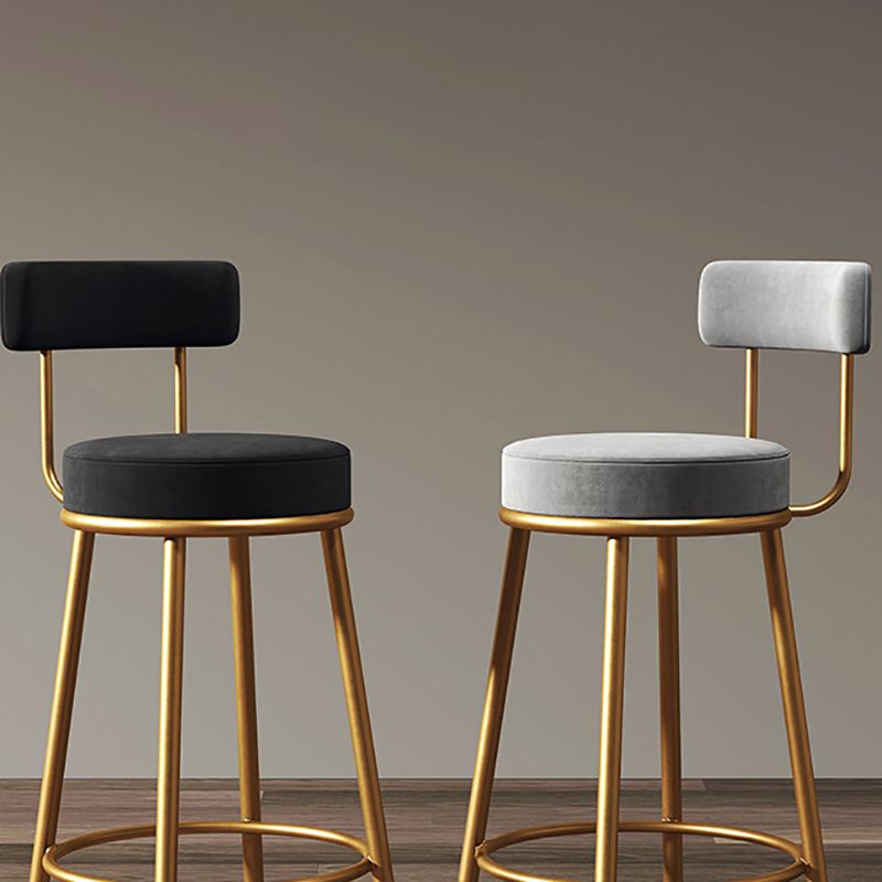 Glamstil-Barhocker mit Eisenbeinen Fußstütze mit dem runden Platz für Küchenbar