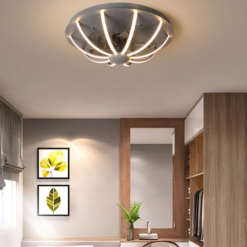 Metall Lineare Lüfterbeleuchtung minimalistische künstlerische Schlafzimmer LED Semi Flush Deckenleuchte