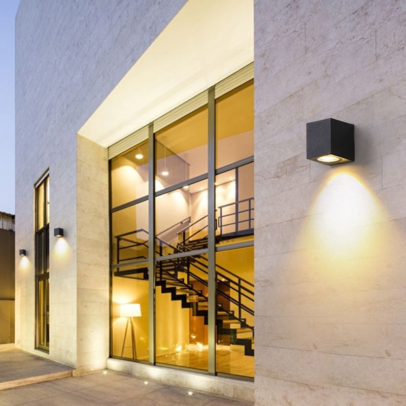 Luz de montaje de pared simple de estilo moderno Corredor al aire libre LED LIGHTURA