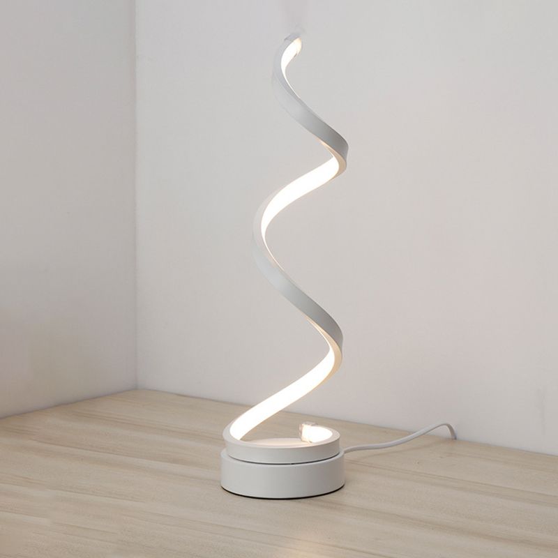 Lampade da tavolo da notte lineari Lampade da tavolo a led Metal 1 Lampade leggera