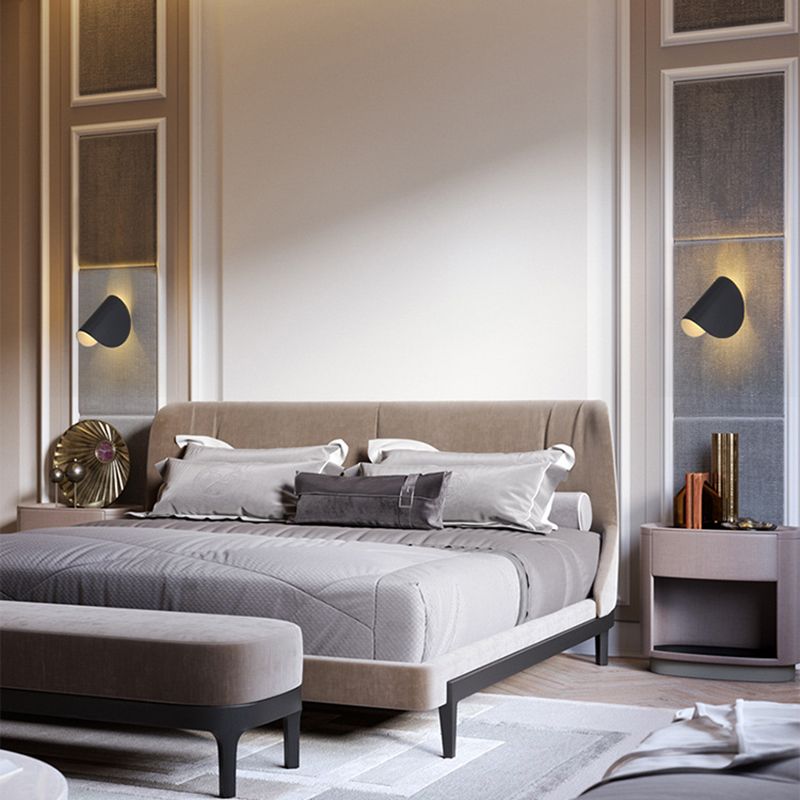 Nordic Style Metal Wall Light Arc Shape Rotatable Wall Lamp for Living Room