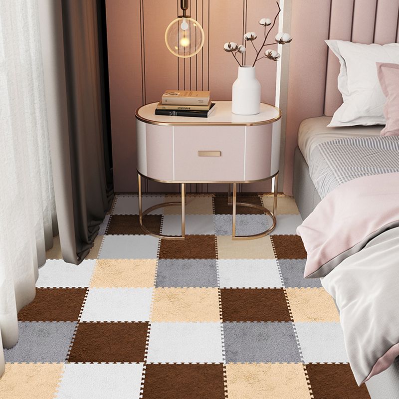 Level Loop Carpet Tile Multi-Color Fade Resistant Interlocking Bedroom Carpet Tiles