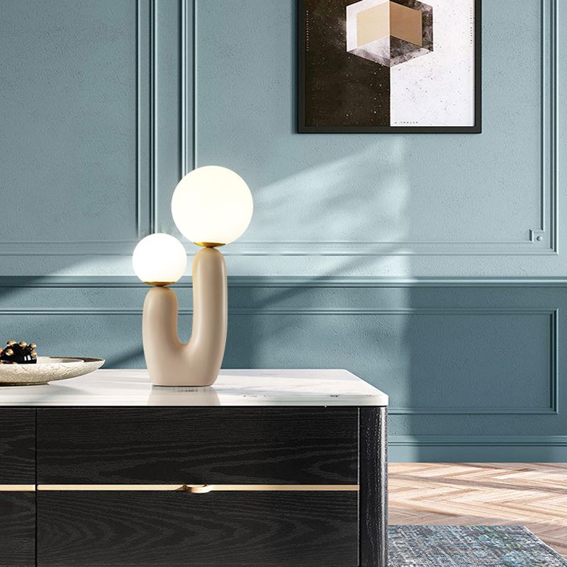 Postmodern oogverzorging Bureaulamp Minimalistisch tafellamp voor de slaapkamer van de studieruimte