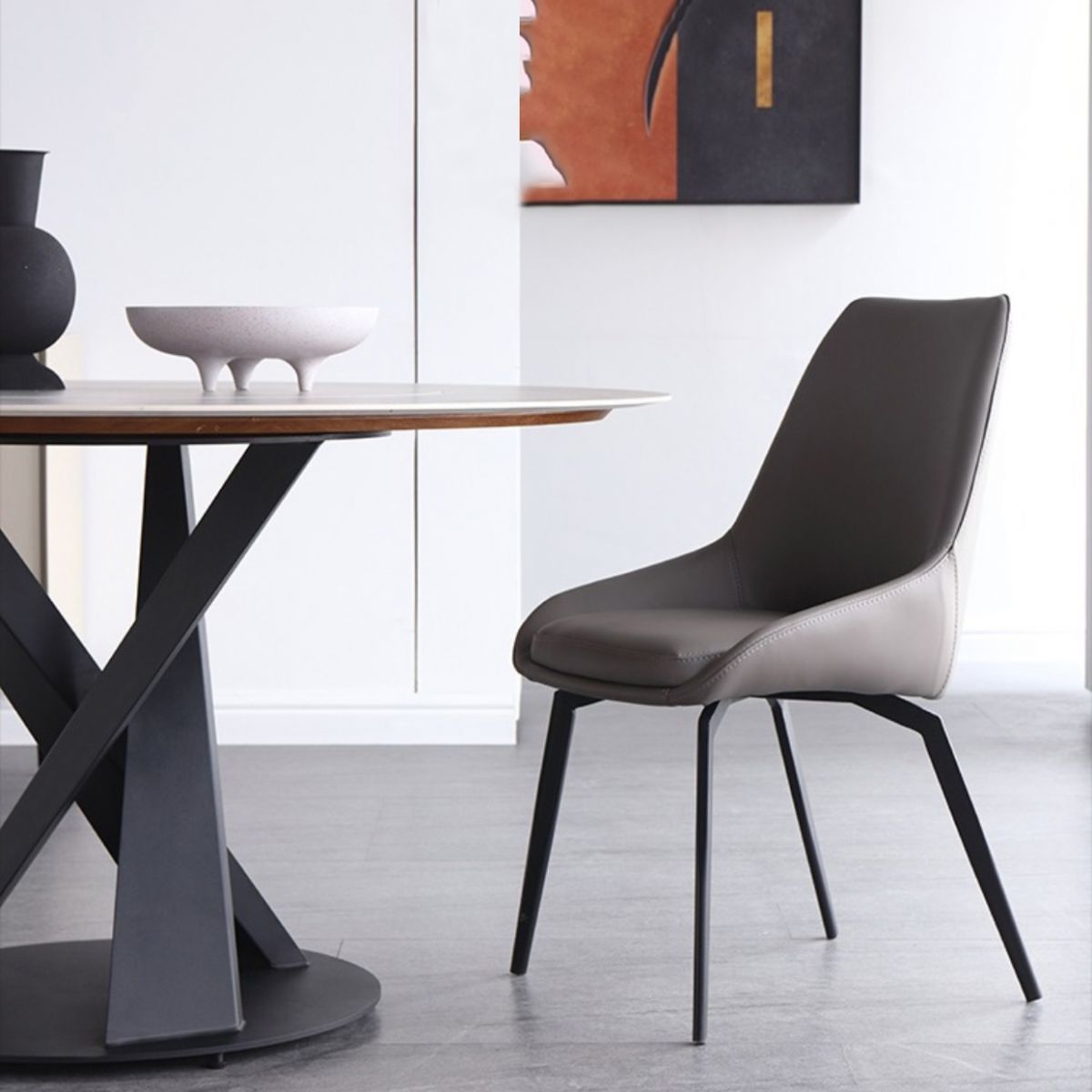 Sillas de comedor escandinavas con respaldo sólido Sillas de comedor de cuero