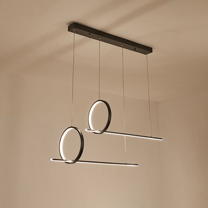 Éclairage linéaire et îlot de ring fer minimaliste fer minimaliste