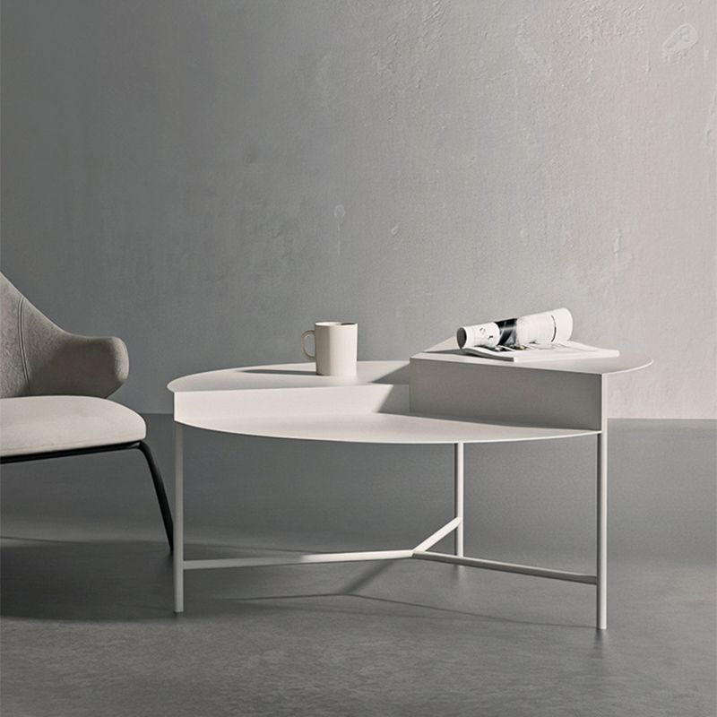 Iron Cocktail Table with 3 Metal Legs and Round Top,Mid-Century Modern