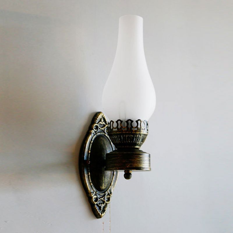 Retro Metal Wall Light Kerosene Wall Sconce with Glass for Coffee Shop