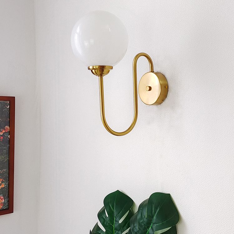 Metal Modern Wall Sconce Ball Shape Wall Light with Glass Shade
