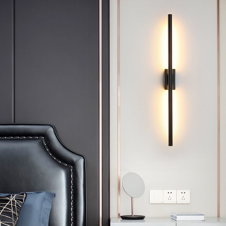 Luce di illuminazione da parete in metallo postmoderno Lampada a monte lineare per soggiorno