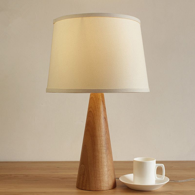 Tavolo da tessuto ombreggiato luce moderna 1 lampada da comodino bianco, base marrone conica